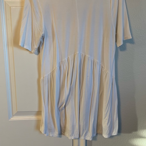 Cute Hope Ave Summer Blouse! - Picture 2 of 2